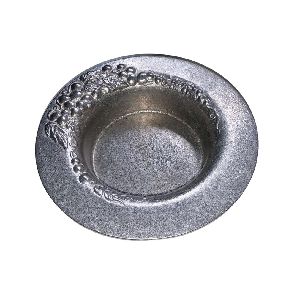 Vintage Pewter Dish Round Bowl Deep Plate Grape Vine Leaves Rim Metal 7.5 in